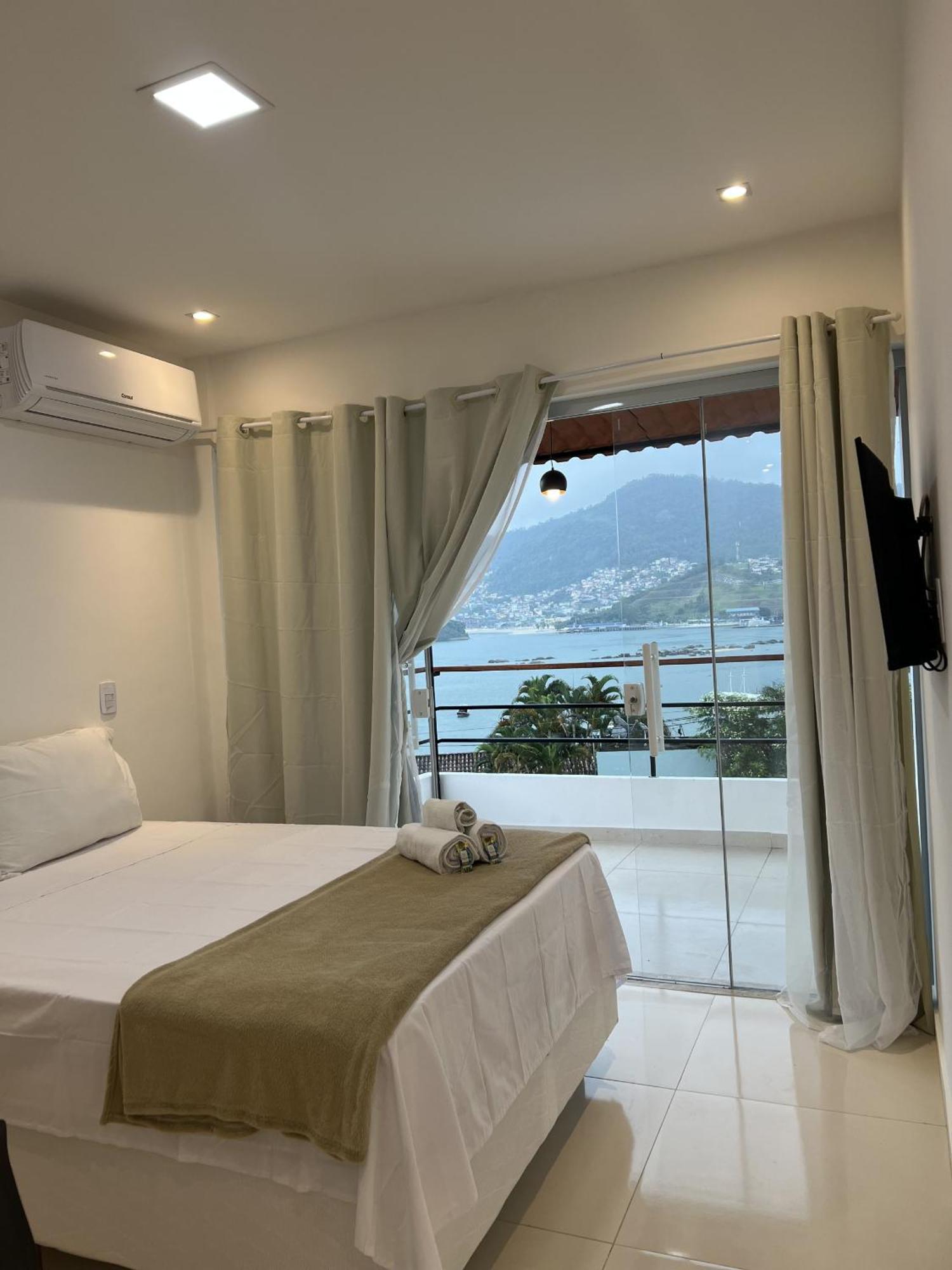 Apartamentos Com Vista Para O Mar - Mirante Do Marinas أنجرا دوس ريس المظهر الخارجي الصورة